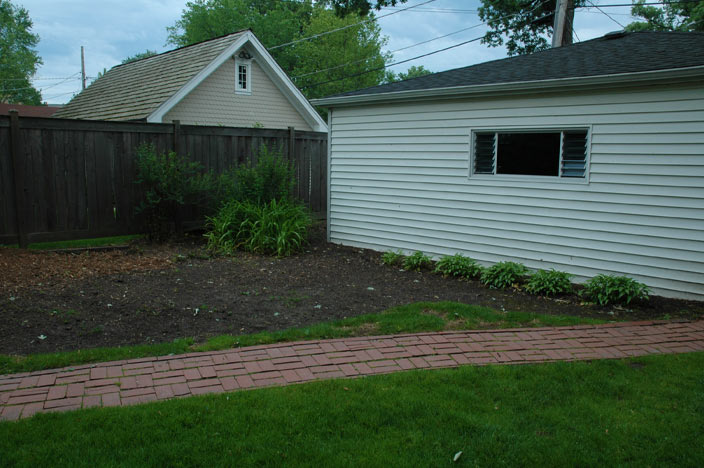 Wilmette Naturalistic with Dry Creek